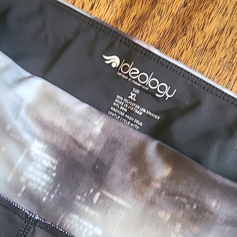 Ideology City Lights Black/White Leggings XL New With Tags - Picture 5 of 6